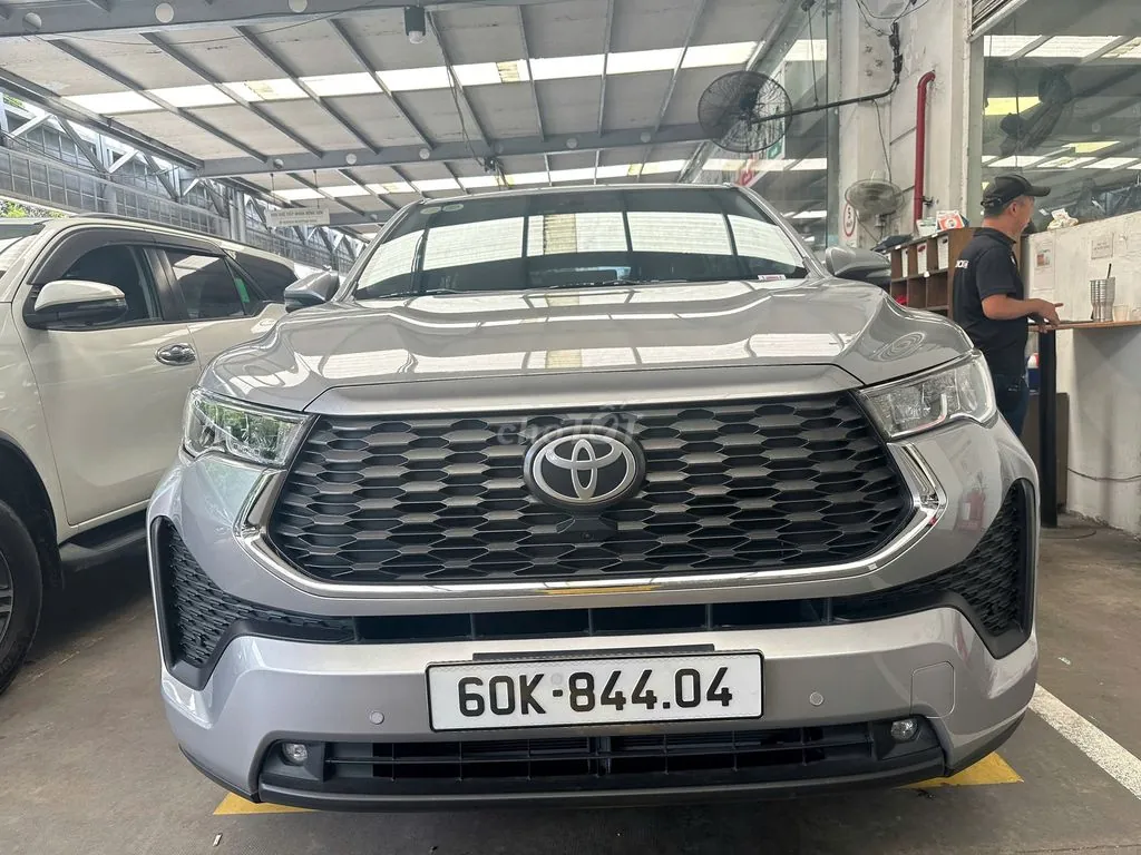 Toyota Innova Cross 2025 photo 2