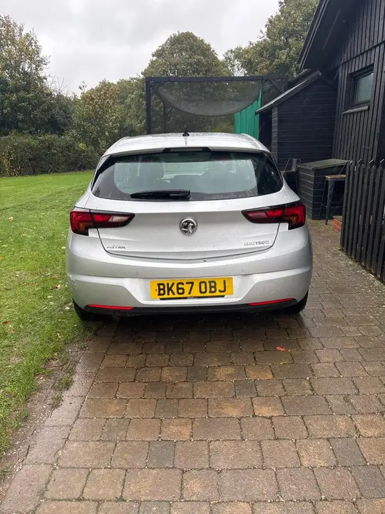 Vauxhall Astra 2018 photo 3