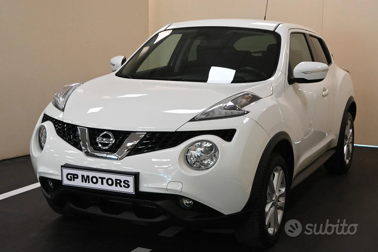 Nissan Juke 2015 photo 2