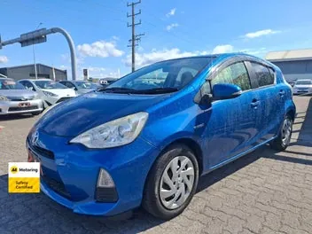 Toyota Aqua 2013 photo 4