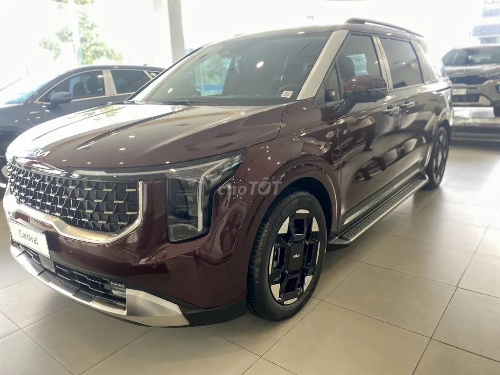 Kia Carnival 2025 photo 2