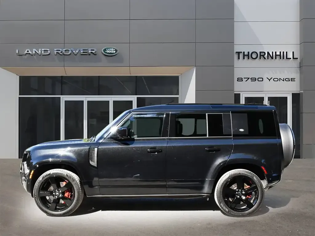 Land Rover Defender 2024 photo 3