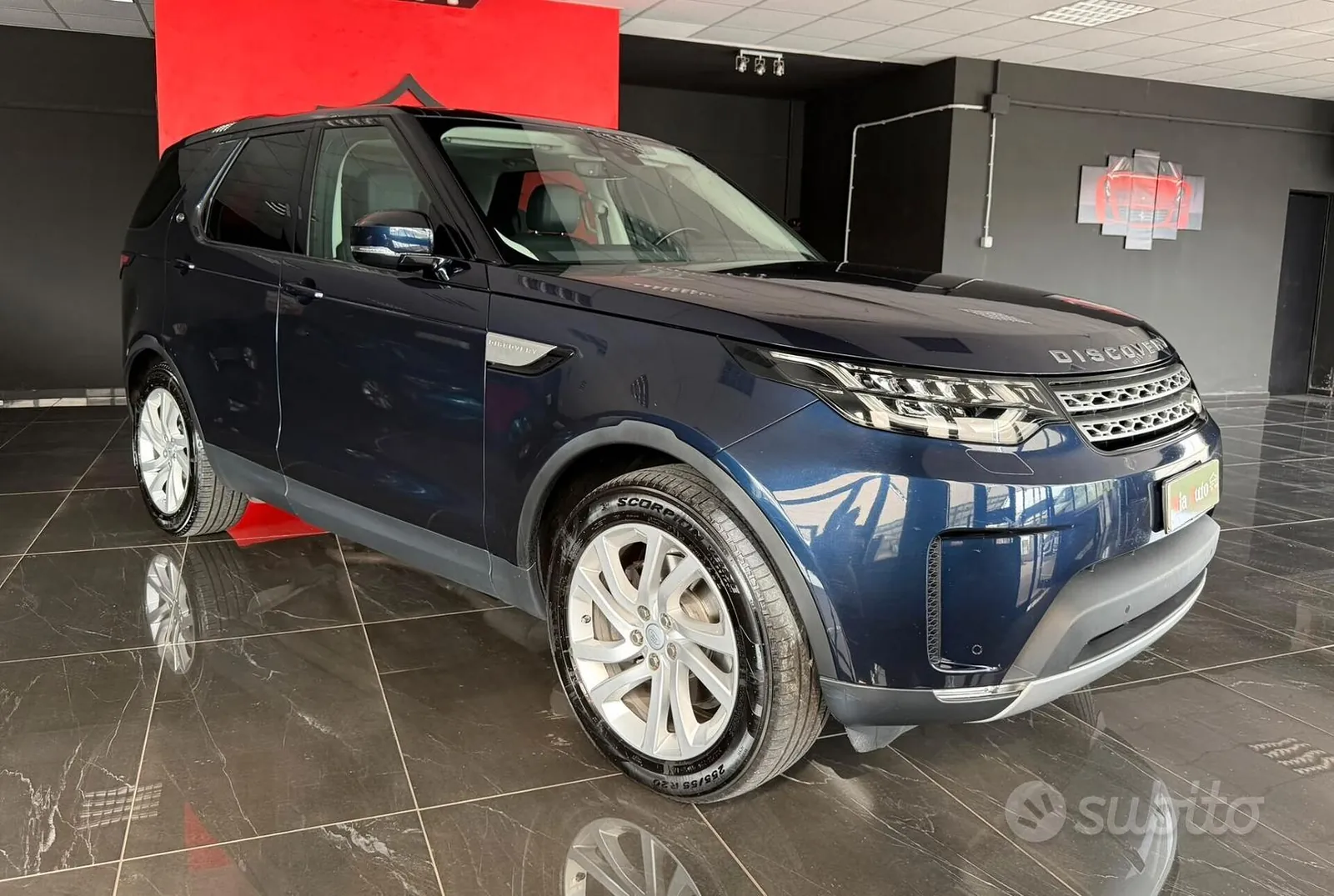 Land Rover Discovery 2018 photo 3