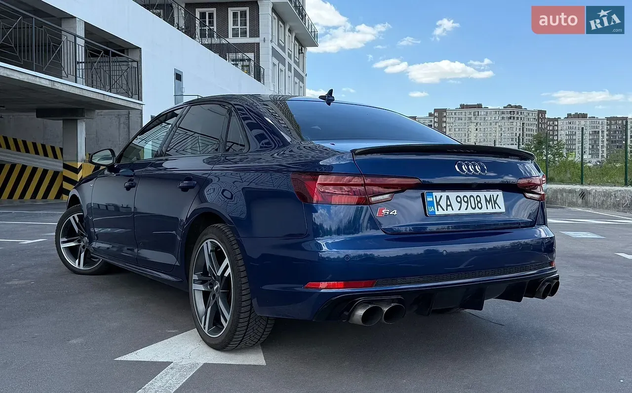 Audi A4 2017 photo 5