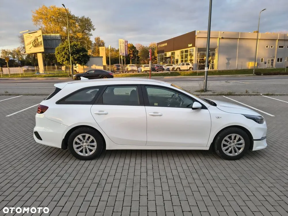 Kia Ceed 2023 photo 4