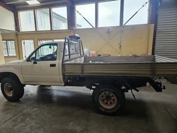 Toyota Hilux 1994 photo 4