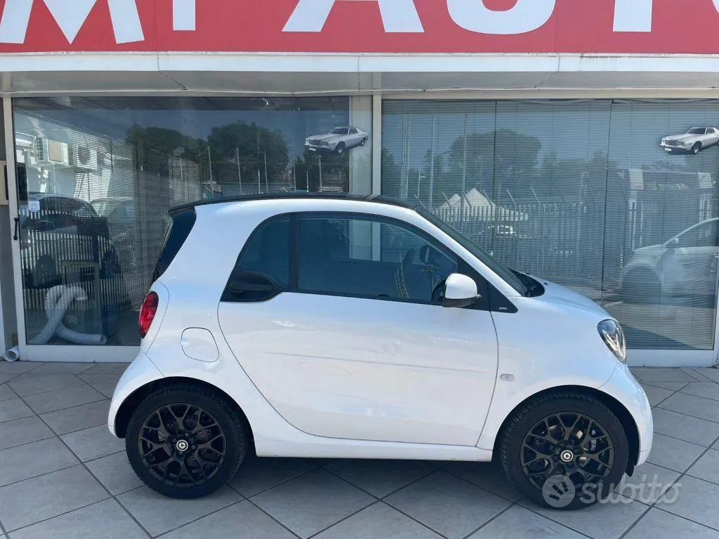 Smart Fortwo 2017 photo 4