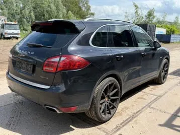 Porsche Cayenne 2012 photo 3