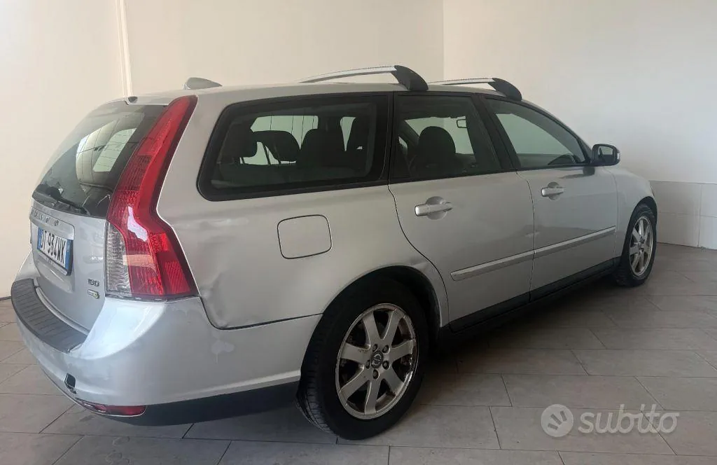 Volvo V50 2009 photo 4