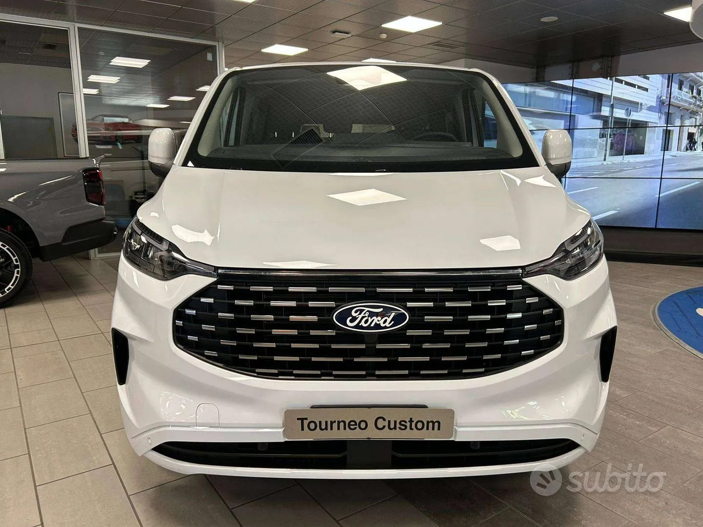 Ford Tourneo Custom 2022 photo 2