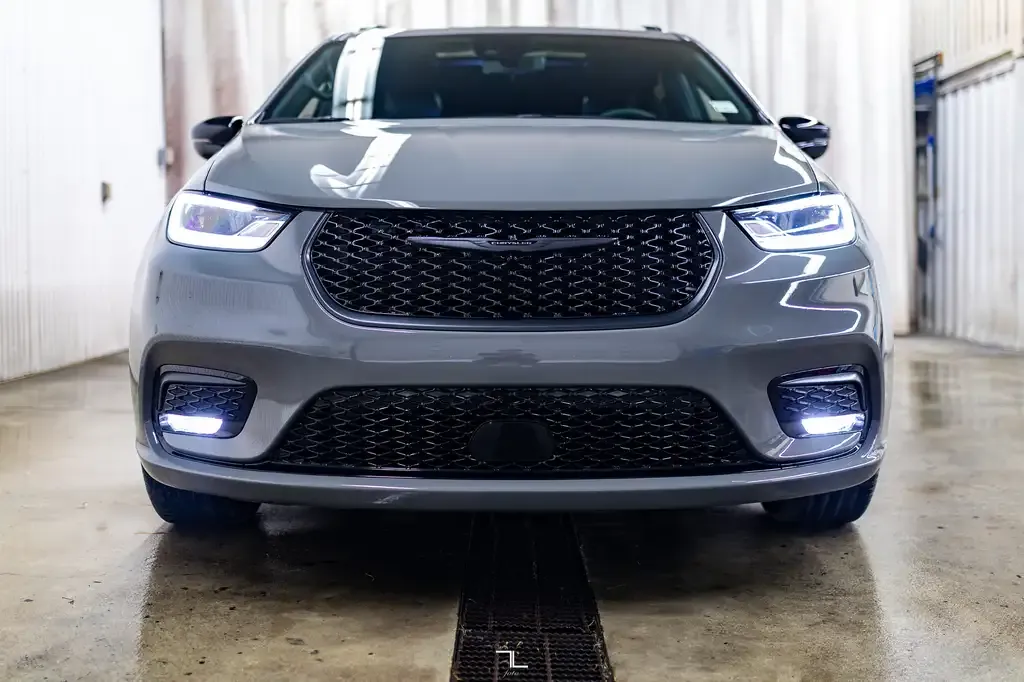 Chrysler Pacifica 2024 photo 5