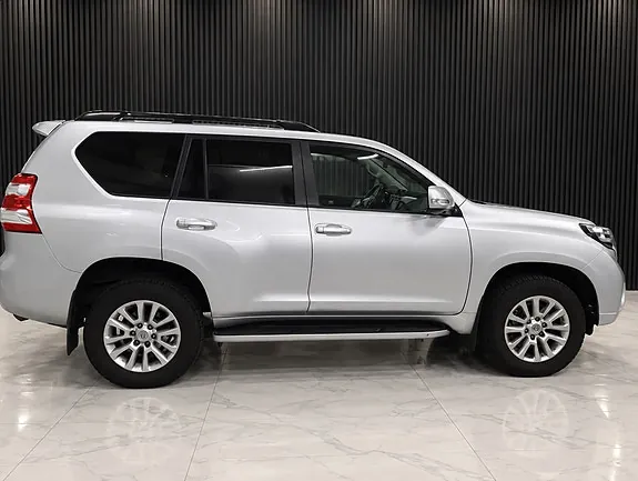 Toyota Land Cruiser 2016 photo 5