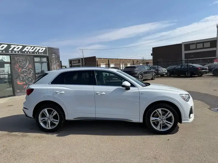 Audi Q3 2019 photo 3