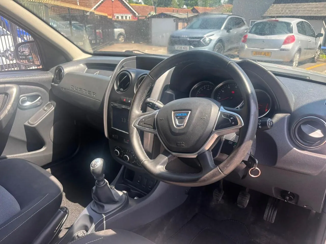 Dacia Duster 2018 photo 2
