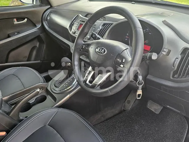 Kia Sportage 2013 photo 2