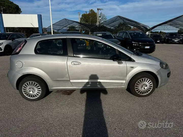 Fiat Punto Evo 2011 photo 5