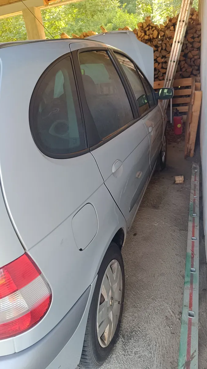 Renault Scenic 2001 photo 2