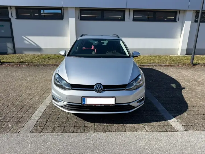 Volkswagen Golf Variant 2018 photo 2