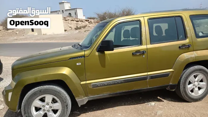 Jeep Liberty 2012 photo 3