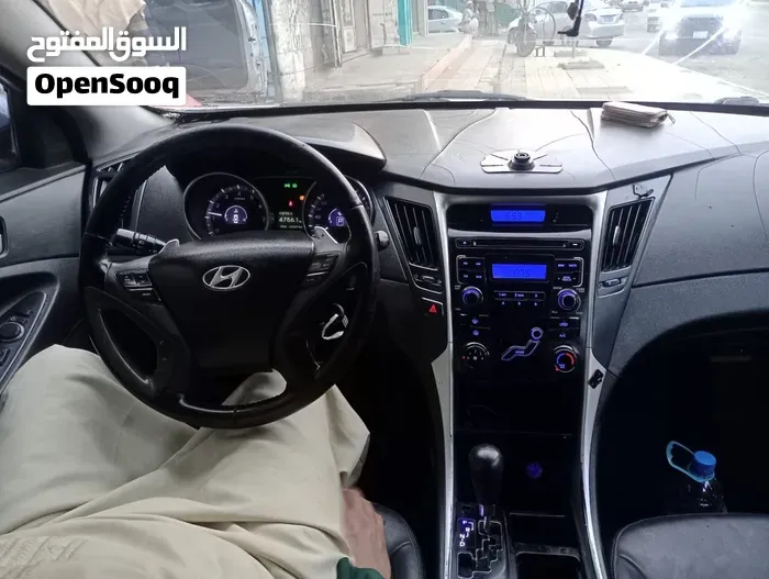 Hyundai Sonata 2011 photo 3