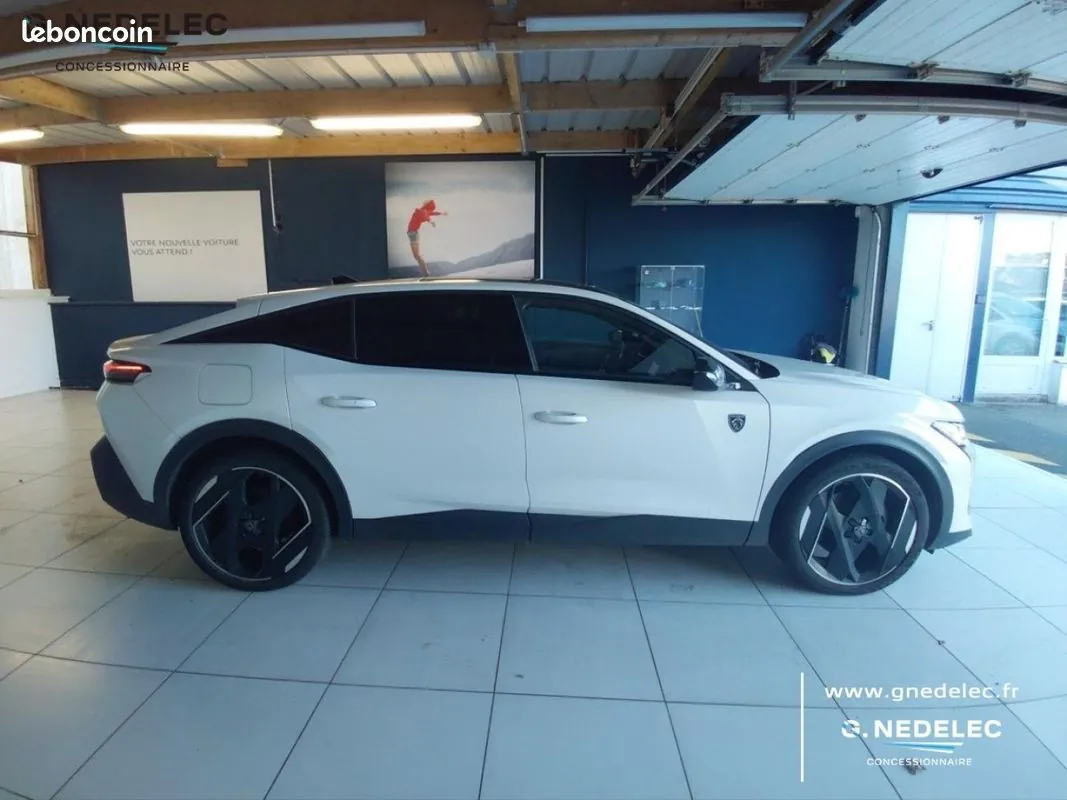 Peugeot 408 2023 photo 4