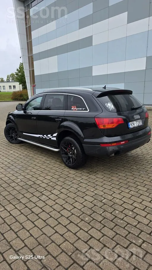 Audi Q7 2007 photo 2