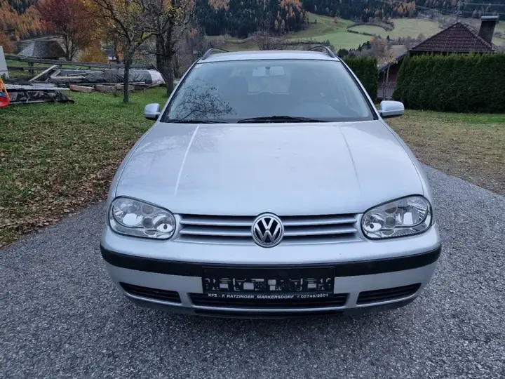 Volkswagen Golf 2001 photo 2
