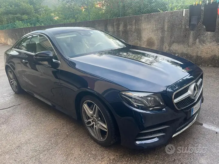 Mercedes-Benz E 220