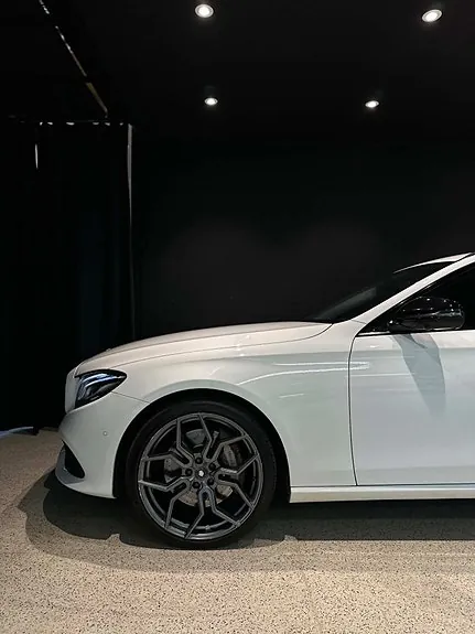 Mercedes-Benz E400 2018 photo 3