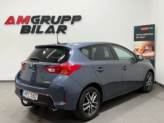 Toyota Auris 2015 photo 5