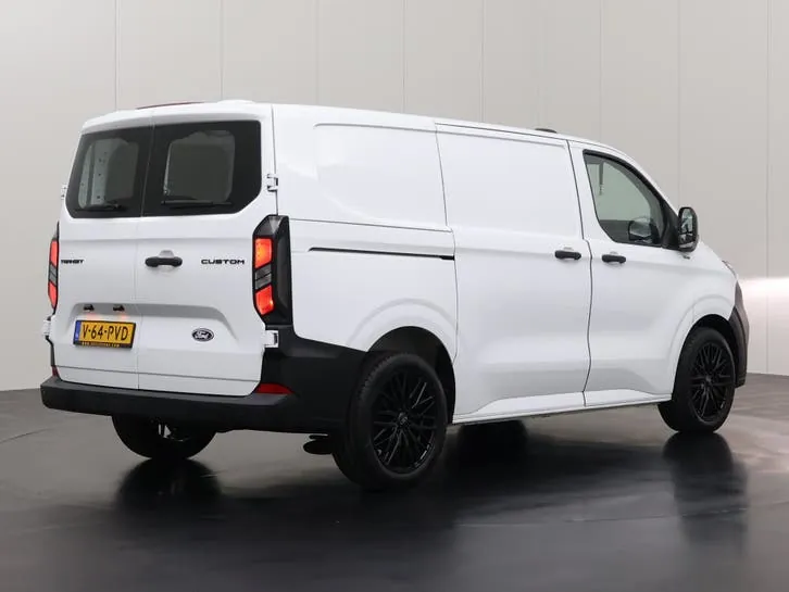 Ford Transit Custom 2024 photo 2