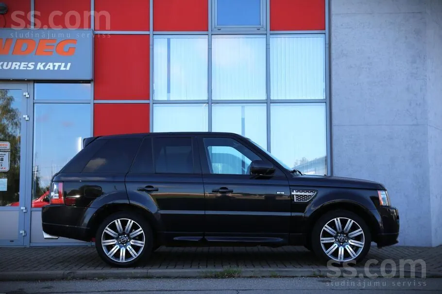 Land Rover Range Rover Sport 2011 photo 3