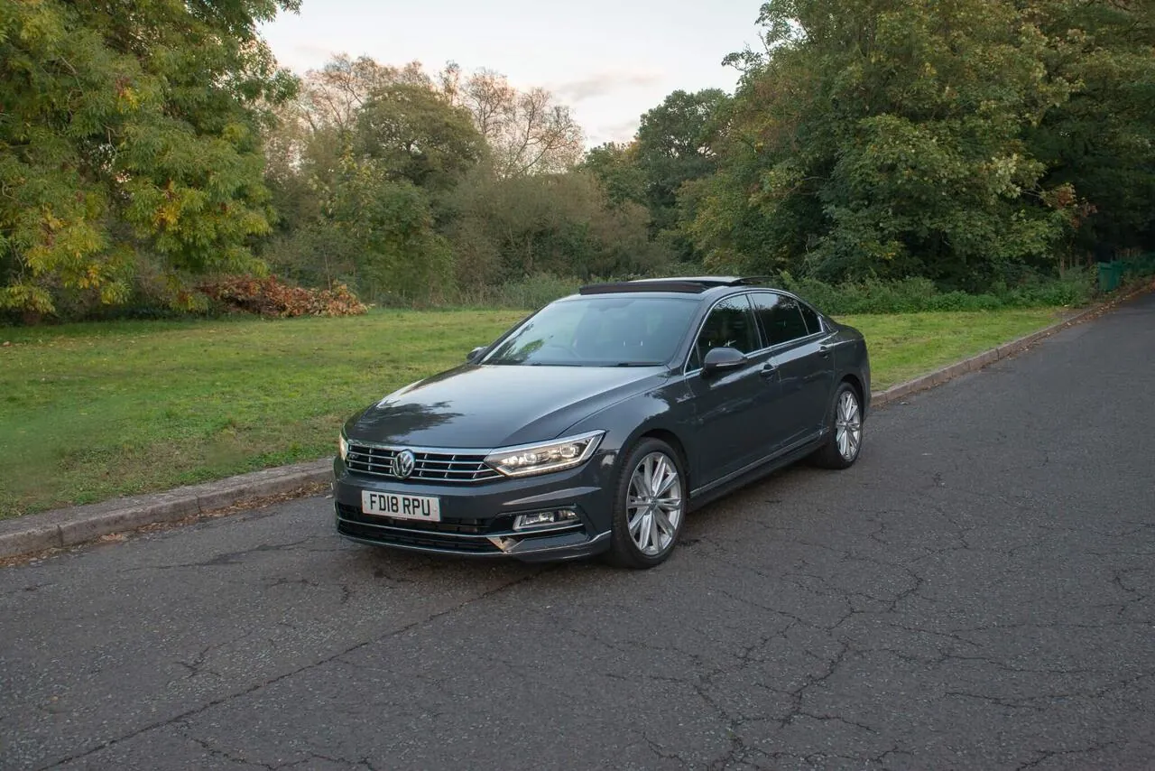 Volkswagen Passat 2018 photo 3