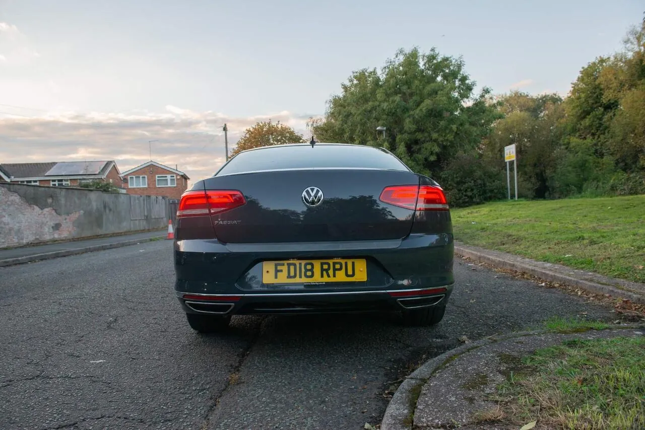 Volkswagen Passat 2018 photo 5