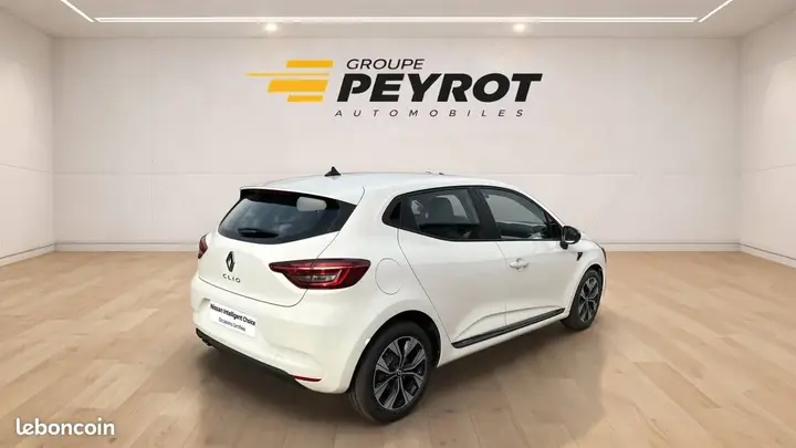 Renault Clio 2022 photo 4