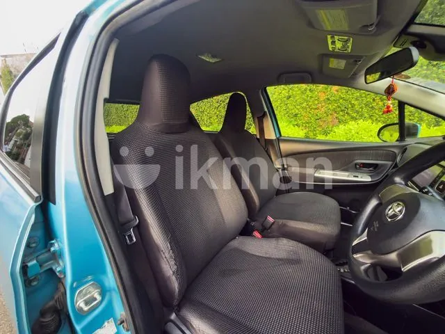 Toyota Vitz 2015 photo 5