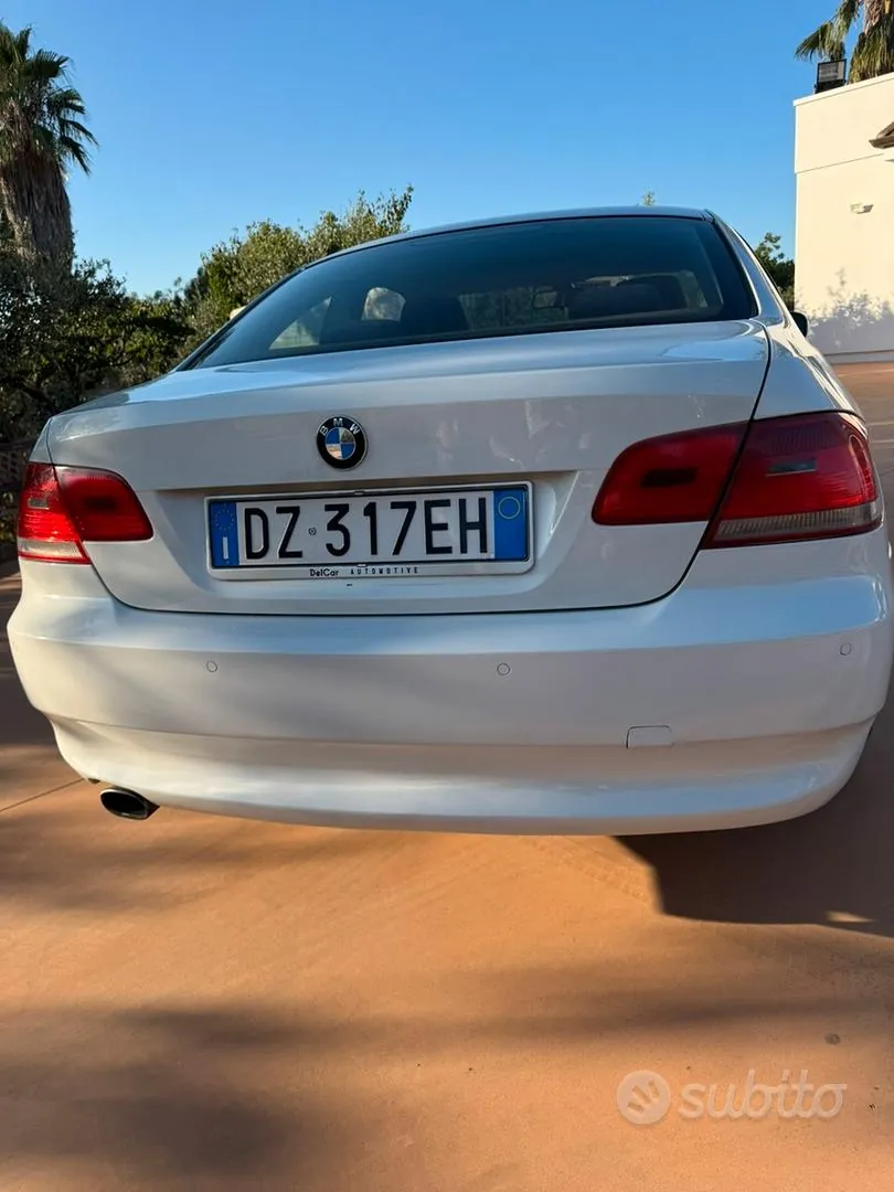 BMW 320D Coupe 2009 photo 3
