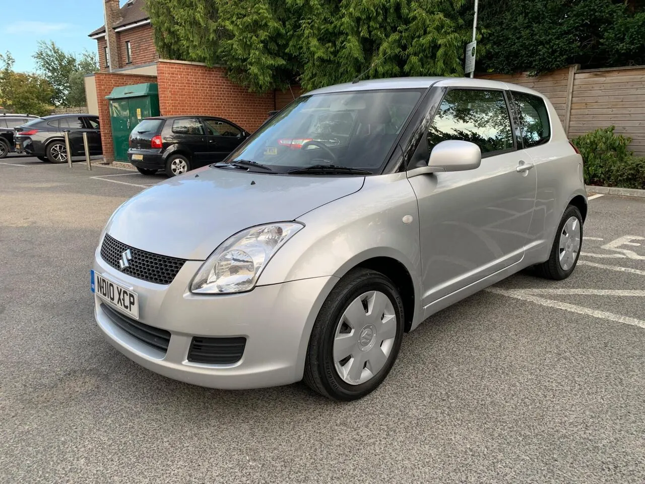 Suzuki Swift 2010 photo 4