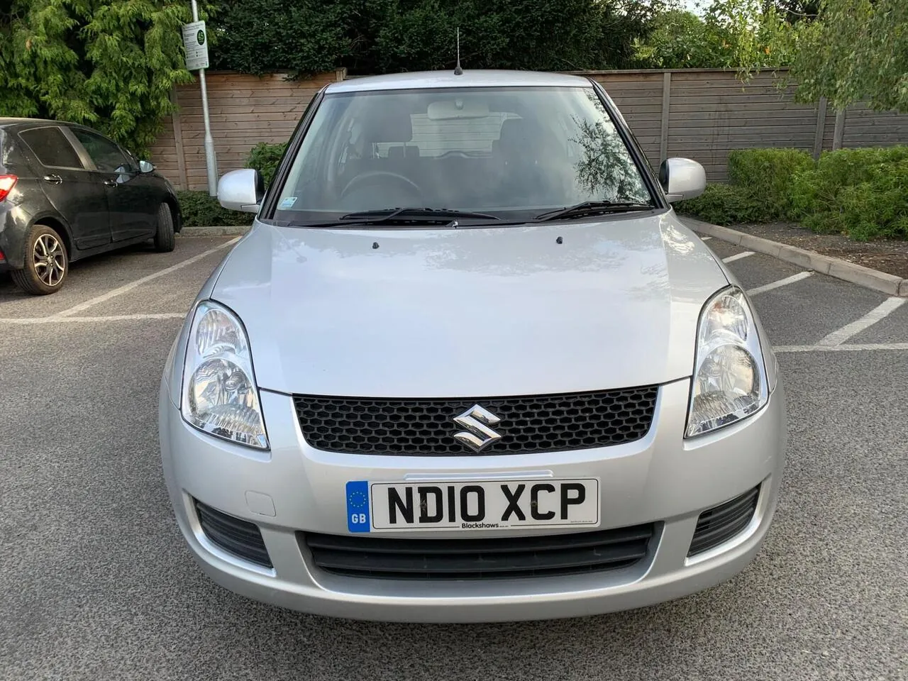 Suzuki Swift 2010 photo 5