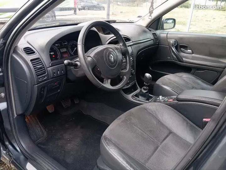 Renault Laguna 2006 photo 3