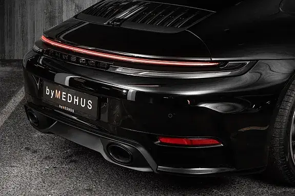 Porsche 911 Carrera 2025 photo 3
