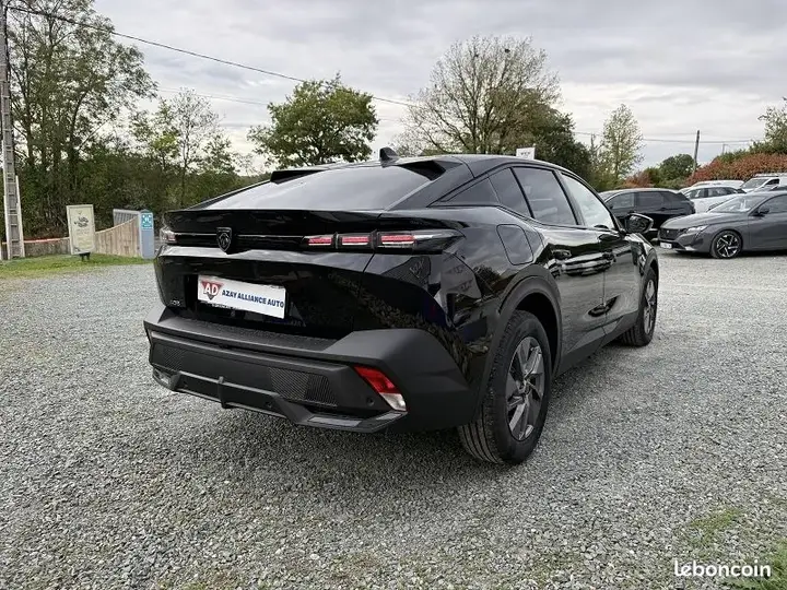Peugeot 408 2025 photo 4