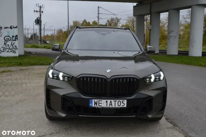 BMW X5 2023 photo 2