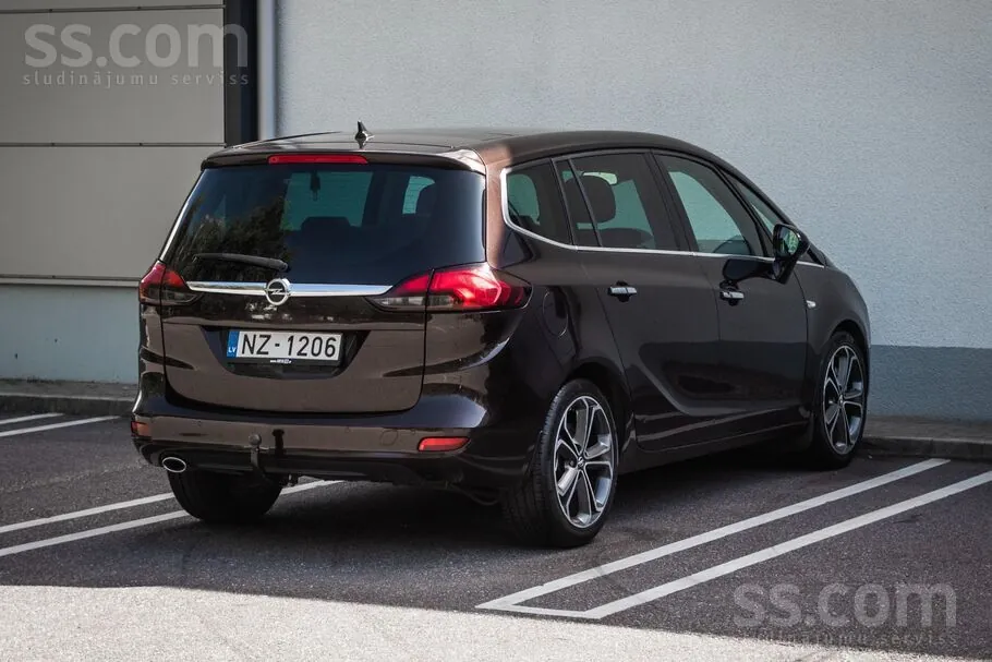 Opel Zafira 2011 photo 4