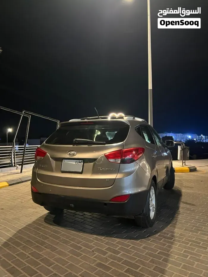 Hyundai Tucson 2012 photo 2