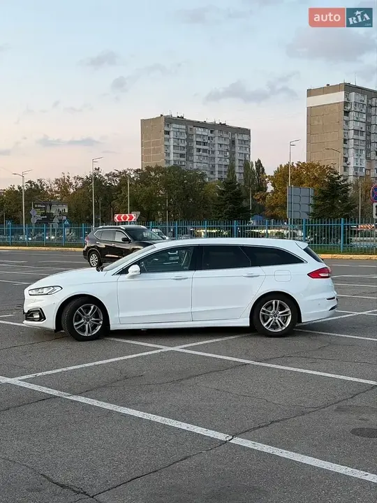 Ford Mondeo 2019 photo 3