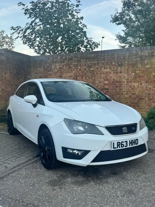 Seat Ibiza 2013 photo 2