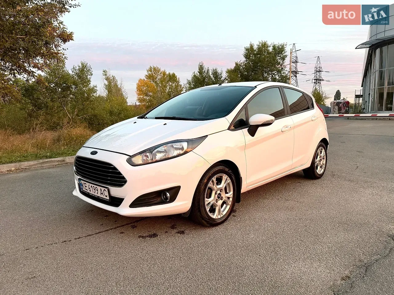 Ford Fiesta 2013 photo 4