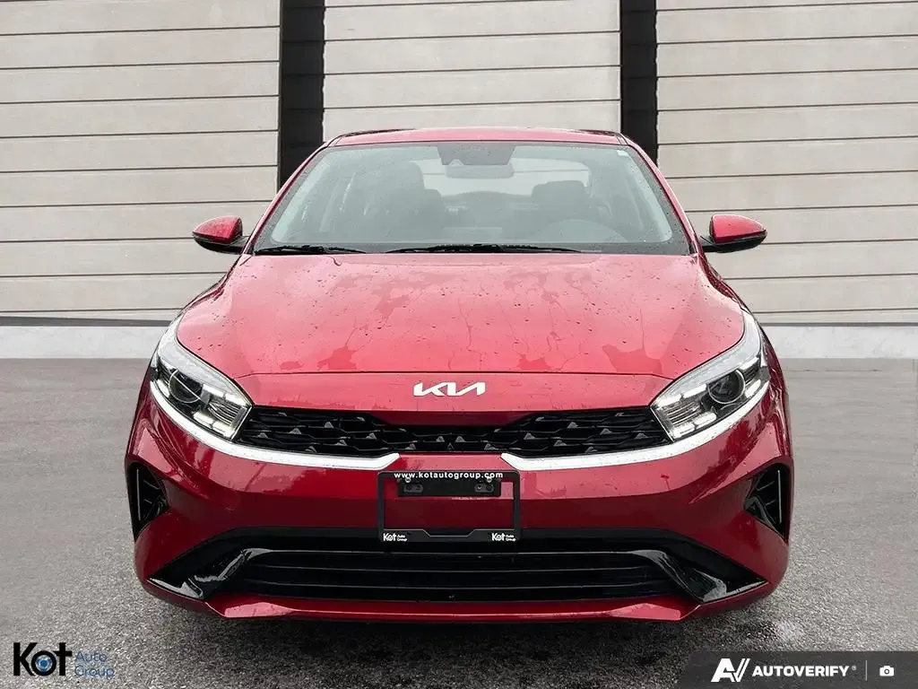 Kia Forte 2023 photo 2