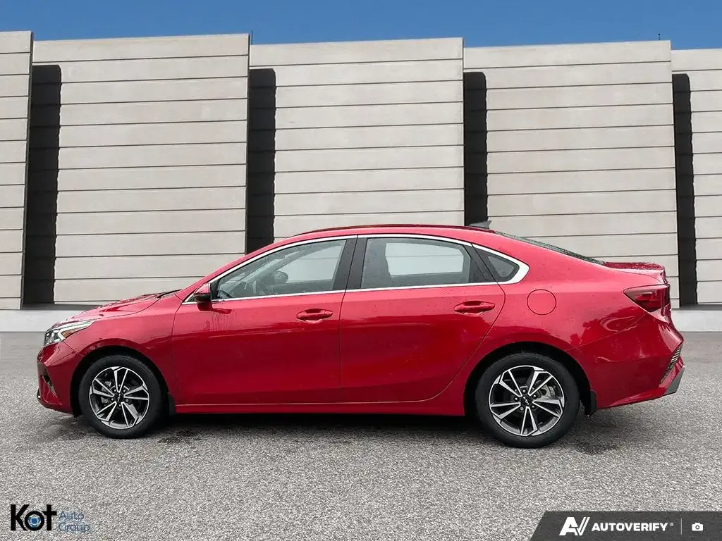Kia Forte 2023 photo 3